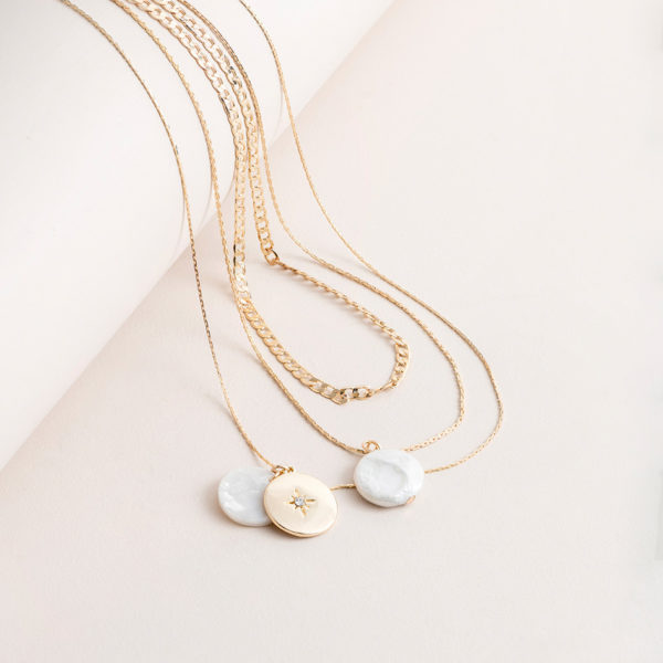 Super Amazing Gold 3-Row Pearl and Charm Necklace